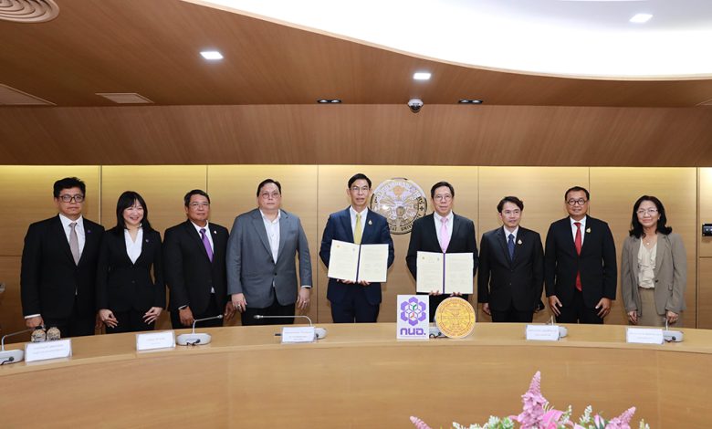 Thammasat Collaborates with IEAT to Promote Cooperative Education - AppliedHE