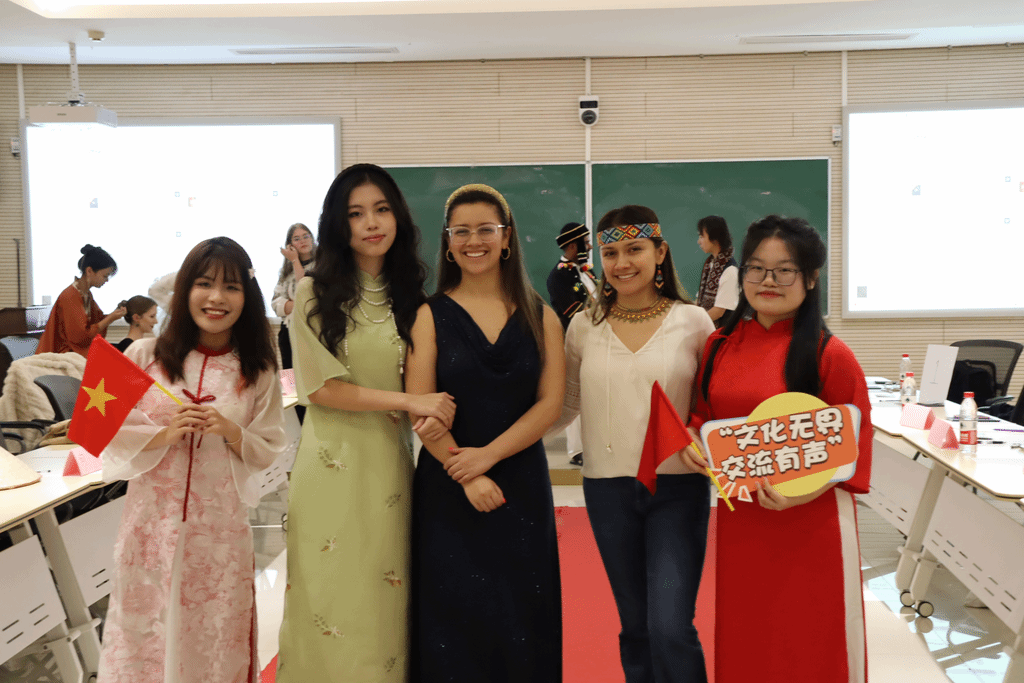 NJU International Students Showcase Cultural Diversity at "Splendid World, Colorful Attire" Event - AppliedHE