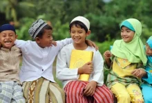 Proposal for Ramadan School Holidays: UNAIR Expert Emphasizes Strengthening Children’s Social and Moral Values - AppliedHE