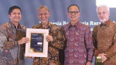 PT BPRS Botani Bina Rahmah Wins Indonesia Best Sharia Rural Bank Award 2025 - AppliedHE