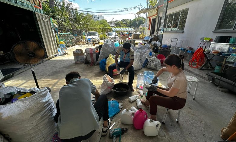 Jesselton University College and Sabah Society Join Forces in Environmental Advocacy at TAME Center Volunteer Program - AppliedHE