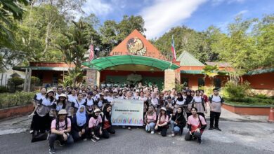 Jesselton University College Students Volunteer for Wildlife Conservation at Lok Kawi Wildlife Park - AppliedHE