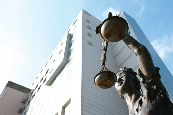 Chung-Ang University's Law School Achieves 3rd Highest National Pass Rate in 14th Bar Examination - AppliedHE Chung-Ang University's Law School Achieves 3rd Highest National Pass Rate in 14th Bar Examination - AppliedHE