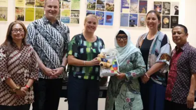 UNAIR FIB Hosts Guest Lecture on Child Communication and Health: Insights and Implications for Global Health - AppliedHE