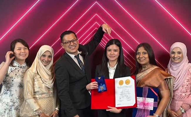 UOW Malaysia Honors Shanice Tay for Outstanding Engineering Achievement - AppliedHE UOW Malaysia Honors Shanice Tay for Outstanding Engineering Achievement - AppliedHE