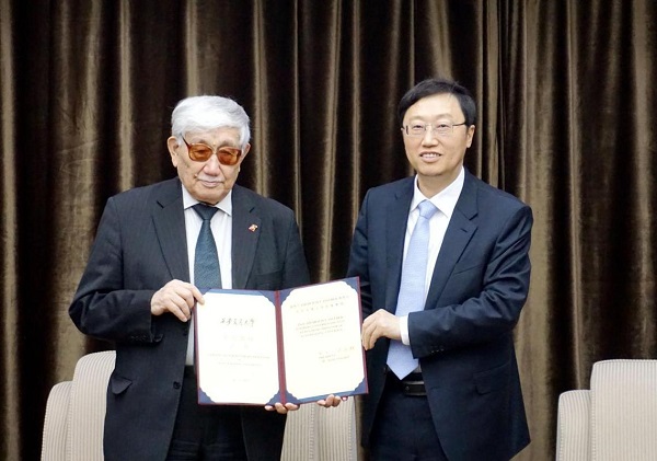 Xi'an Jiaotong University Awards Honorary Professorship to Kyrgyz Academic Asylbek Aidaraliev - AppliedHE Xi'an Jiaotong University Awards Honorary Professorship to Kyrgyz Academic Asylbek Aidaraliev - AppliedHE