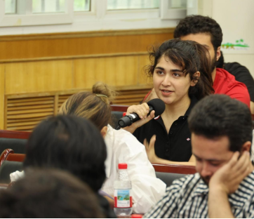 International Students at HUST Discover the Evolution of Chinese Medicine - AppliedHE International Students at HUST Discover the Evolution of Chinese Medicine - AppliedHE