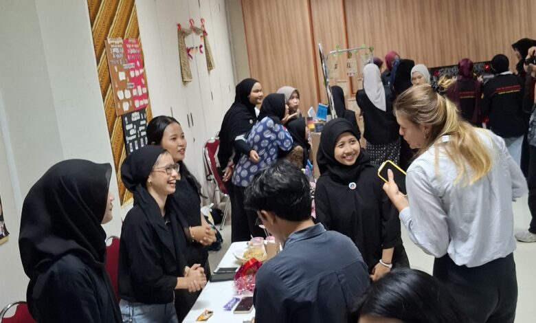 Pameran Budaya Jerman UNY 2025: Kesuksesan Menginspirasi dengan Pujian dari DAAD - AppliedHE Pameran Budaya Jerman UNY 2025: Kesuksesan Menginspirasi dengan Pujian dari DAAD - AppliedHE
