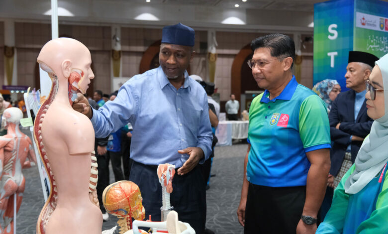 STEAM Festival 2025: Connecting Science, Technology, Engineering, Arts, and Mathematics with the Community at Universiti Brunei Darussalam - AppliedHE STEAM Festival 2025: Connecting Science, Technology, Engineering, Arts, and Mathematics with the Community at Universiti Brunei Darussalam - AppliedHE