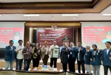UNAIR Hosts Public Lecture on Surabaya’s Public Policy Direction: Insights from Mayor Eri Cahyadi - AppliedHE