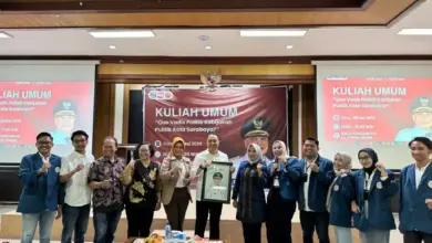 UNAIR Hosts Public Lecture on Surabaya’s Public Policy Direction: Insights from Mayor Eri Cahyadi - AppliedHE