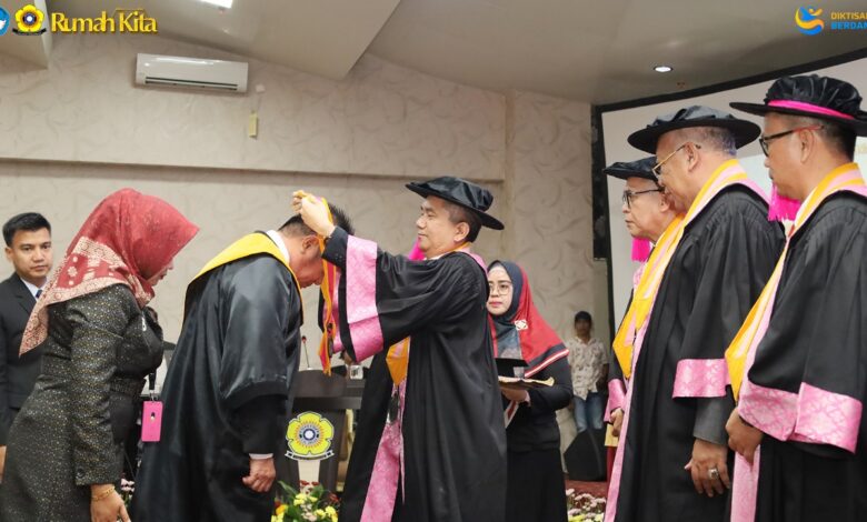 Doctoral Promotion Test for H. Herman Deru at Universitas Sriwijaya's Faculty of Social and Political Sciences - AppliedHE