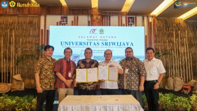Signing of Collaboration Agreement for S1 Mechanical and Electrical Engineering Programs at Universitas Sriwijaya with PT Arwana Anugerah Ceramics - AppliedHE
