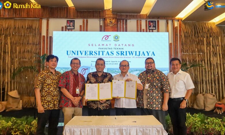 Signing of Collaboration Agreement for S1 Mechanical and Electrical Engineering Programs at Universitas Sriwijaya with PT Arwana Anugerah Ceramics - AppliedHE Signing of Collaboration Agreement for S1 Mechanical and Electrical Engineering Programs at Universitas Sriwijaya with PT Arwana Anugerah Ceramics - AppliedHE