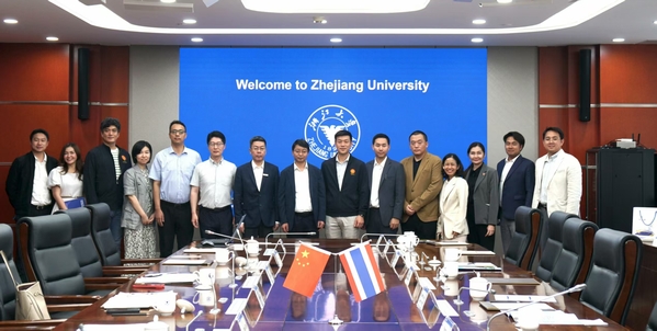 Thai People's Party Leader Natthaphong's Visit to Zhejiang University: Strengthening Academic Ties and Innovation Collaboration - AppliedHE