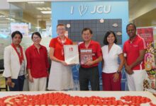 James Cook University Singapore Celebrates SG60 with Record-Breaking Ang Ku Kueh Mosaic - AppliedHE