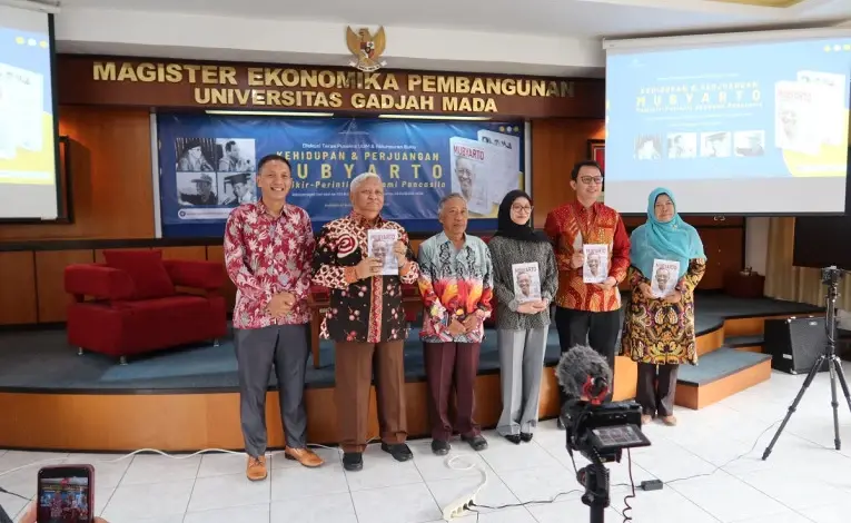 UGM Celebrates Professor Mubyarto: A Leader in Pancasila Economics and Advocate for Social Welfare - AppliedHE