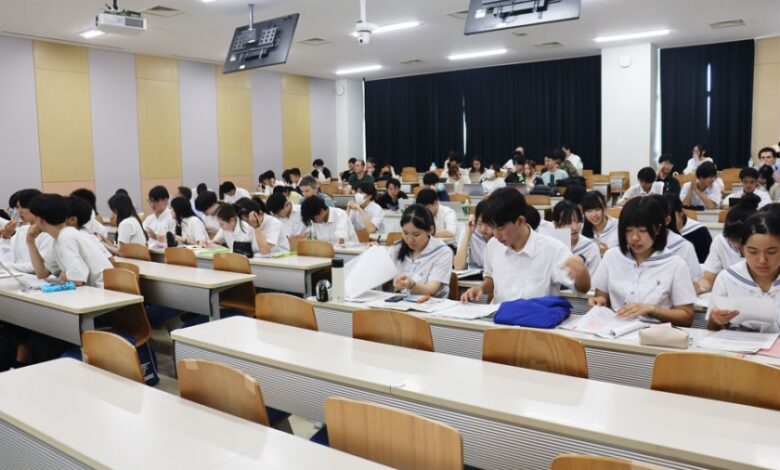 22nd Kyushu University Exchange Debate Contest Highlights - AppliedHE 22nd Kyushu University Exchange Debate Contest Highlights - AppliedHE