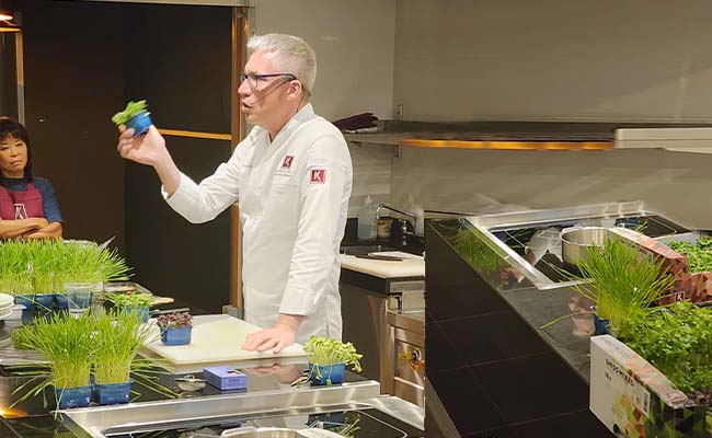 Culinary Journeys at UOW Malaysia: Elevating Skills & Flavours in Chef Training - AppliedHE Culinary Journeys at UOW Malaysia: Elevating Skills & Flavours in Chef Training - AppliedHE