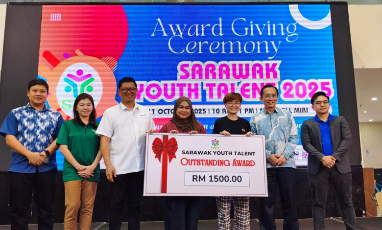 Swinburne Sarawak Design Student Wins Outstanding Award at Sarawak Youth Talent 2025 TikTok Competition - AppliedHE Swinburne Sarawak Design Student Wins Outstanding Award at Sarawak Youth Talent 2025 TikTok Competition - AppliedHE