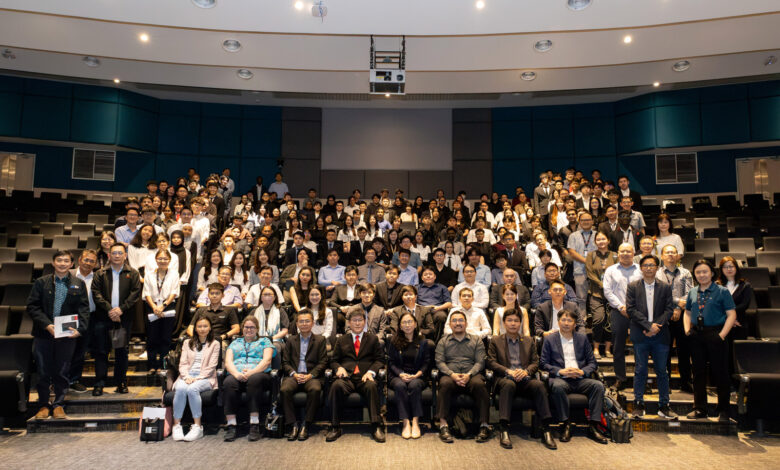 Swinburne Sarawak's Final Year Project Showcase Enhances Collaboration Between Industry and University - AppliedHE