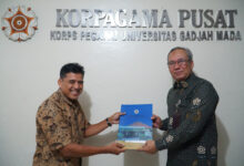 Korpagama Honors Retired UGM Employees with Appreciation Certificates and Solidarity Funds - AppliedHE