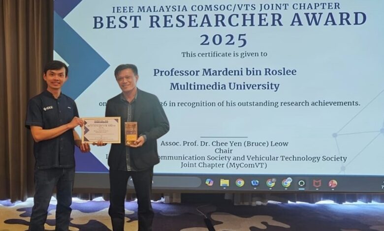 Best Researcher Award for MMU Professor Dr. Mardeni Roslee from IEEE - AppliedHE Best Researcher Award for MMU Professor Dr. Mardeni Roslee from IEEE - AppliedHE