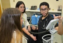 High School Students Experience Medical Careers at Weill Cornell Medicine-Qatar - AppliedHE