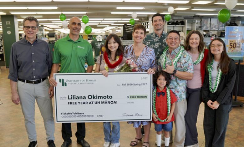 Transfer Student Celebrates Return to Mānoa After Winning #TakeMeToMānoa - AppliedHE Transfer Student Celebrates Return to Mānoa After Winning #TakeMeToMānoa - AppliedHE