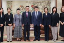 South Korean Embassy Economic Minister Kim Jin-dong Visits Peking University - AppliedHE