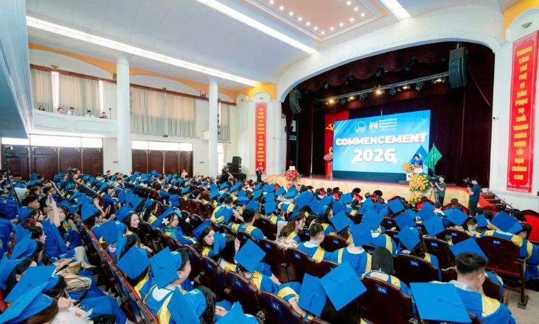 VNU School of Business Valedictorian Highlights a Transformative University Experience - AppliedHE VNU School of Business Valedictorian Highlights a Transformative University Experience - AppliedHE